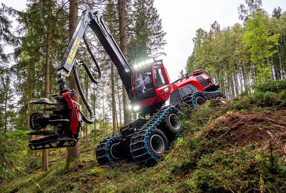 New From Komatsu: Eight-Wheeled 951XC Harvesters